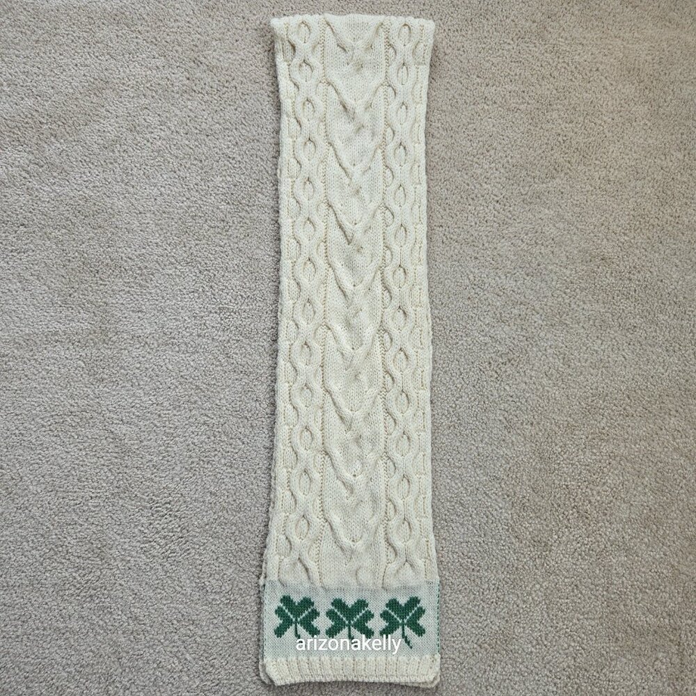 Aran Woolen Mills Merino Wool Scarf with Shamrocks Ireland - Picture 9 of 10